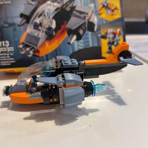 Lego creator number 31111 Cyber Drone - Picture 4 of 7